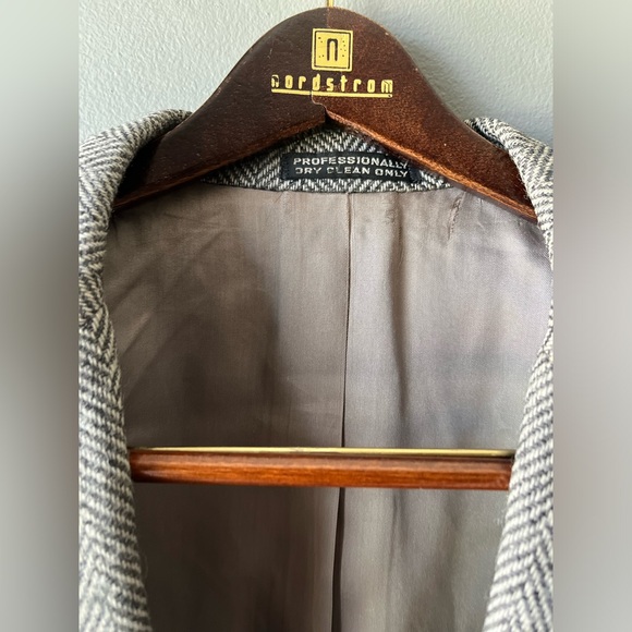Mr. Marsh Tweed Blazer - Picture 3 of 9